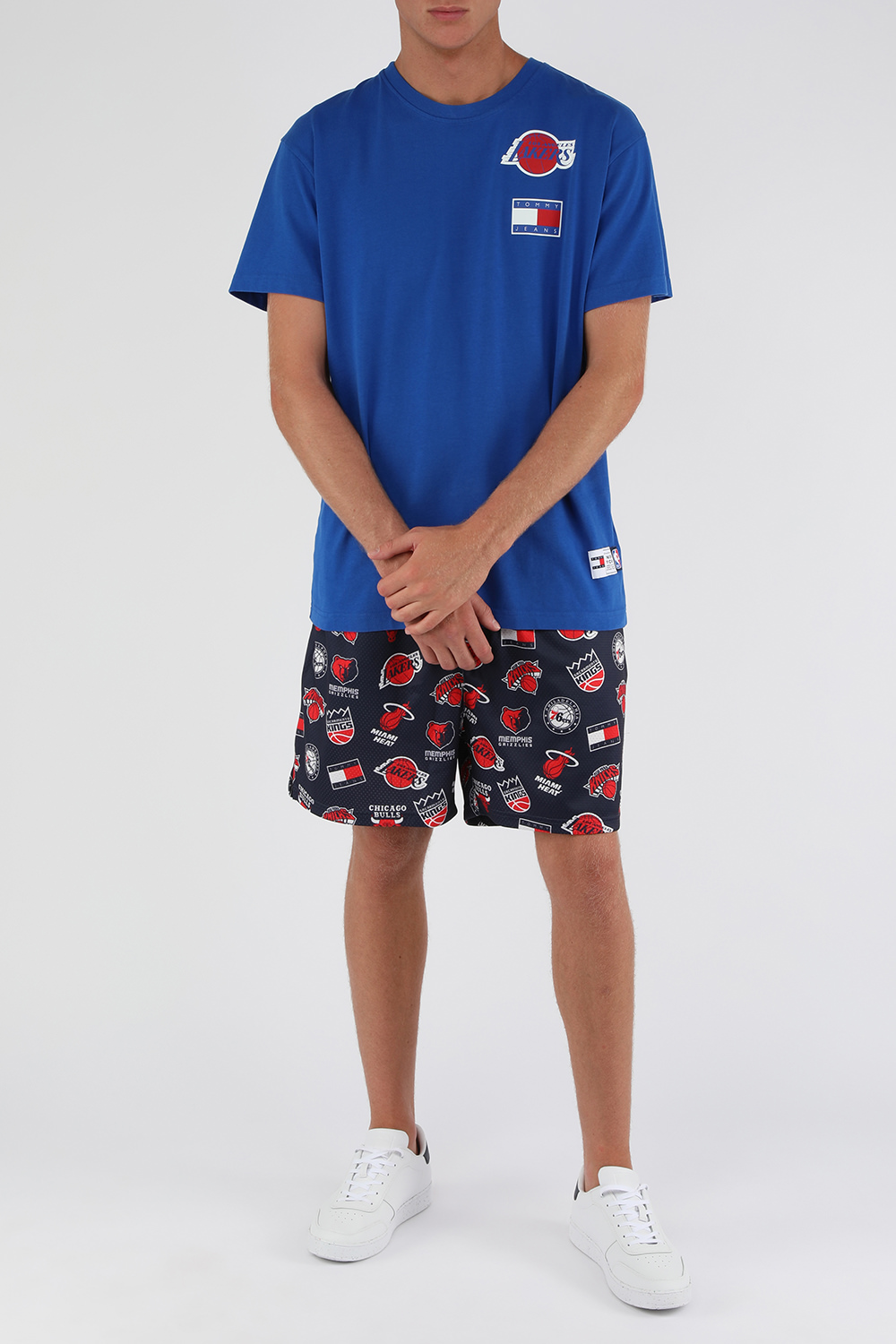 חולצת טי קצרה עם הדפס אן-בי-איי לייקרס